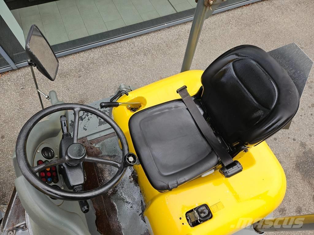 Wacker Neuson 2001 翻斗车\公路型自卸车