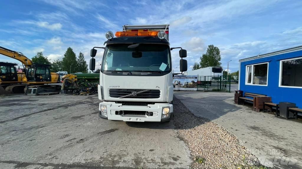 Volvo FL 10 车辆运输车