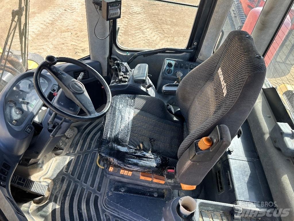 Komatsu WA 380-5 轮式装载机
