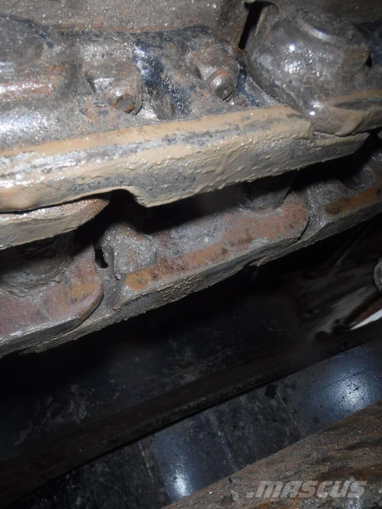 Hitachi ZX 135 US-6 履带挖掘机