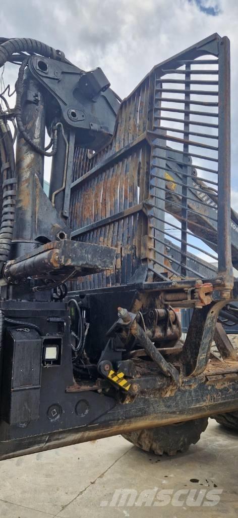 Komatsu 895 集运机