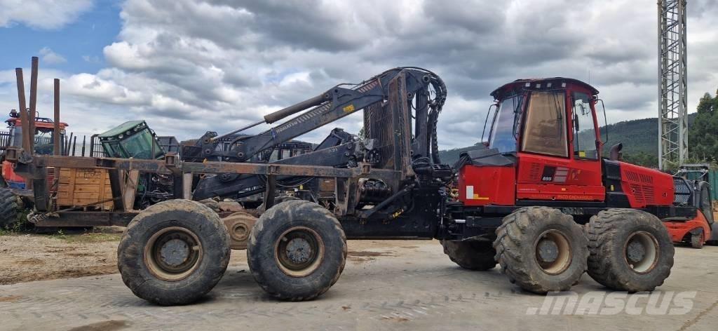 Komatsu 895 集运机