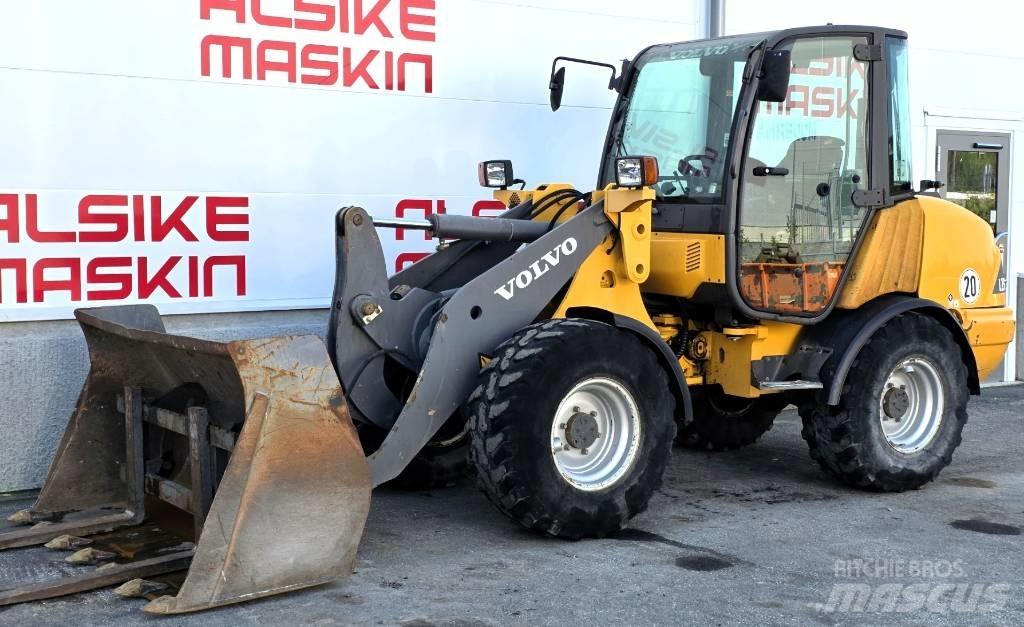 Volvo L 25 B 轮式装载机