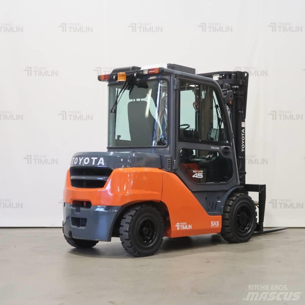 Toyota 40-8FD40N 柴油叉车