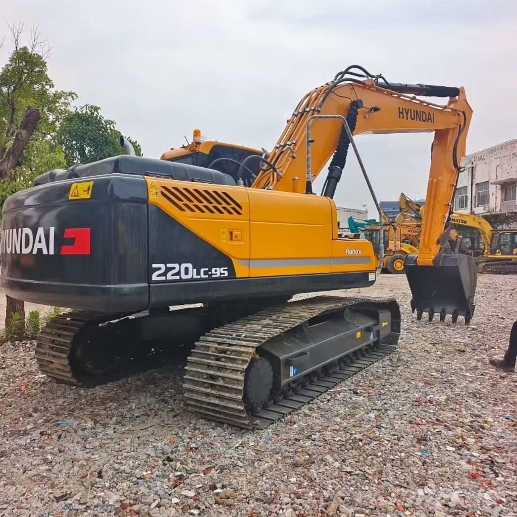 Hyundai 220 LC-9S 履带挖掘机