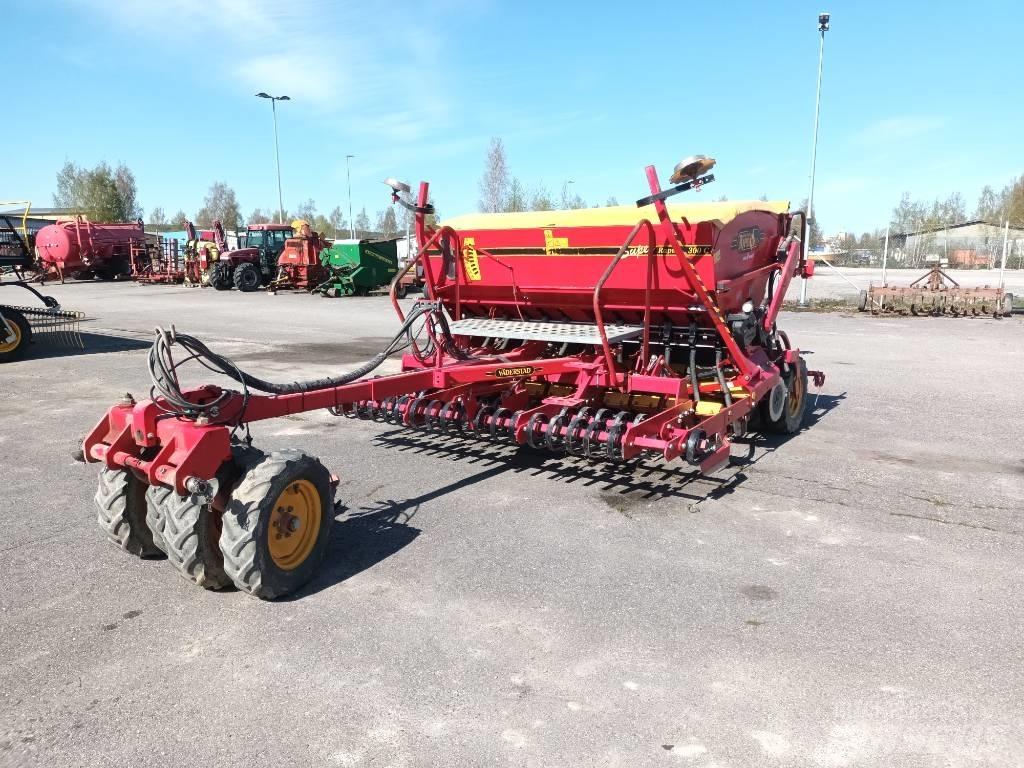 Väderstad Rapid300C 多功能条播机