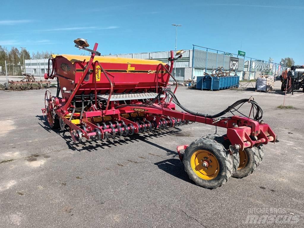 Väderstad Rapid300C 多功能条播机