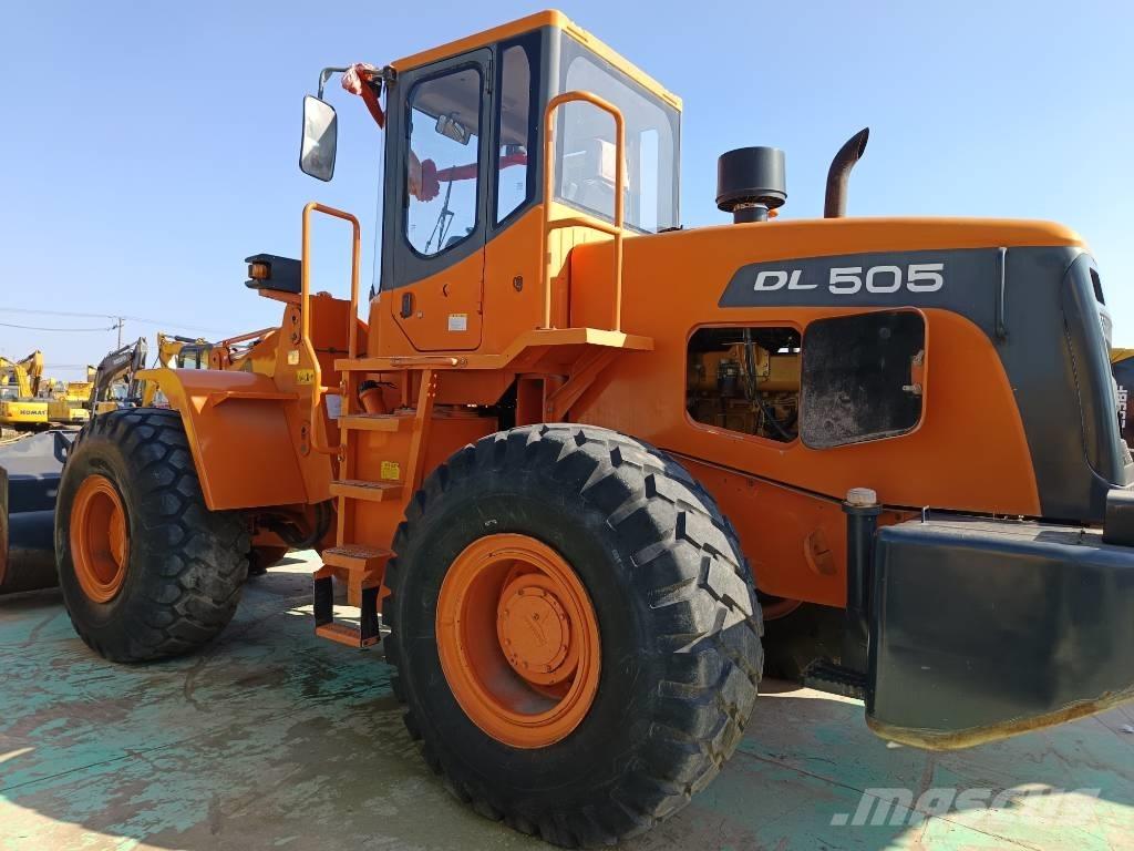 Doosan DL 505 轮式装载机