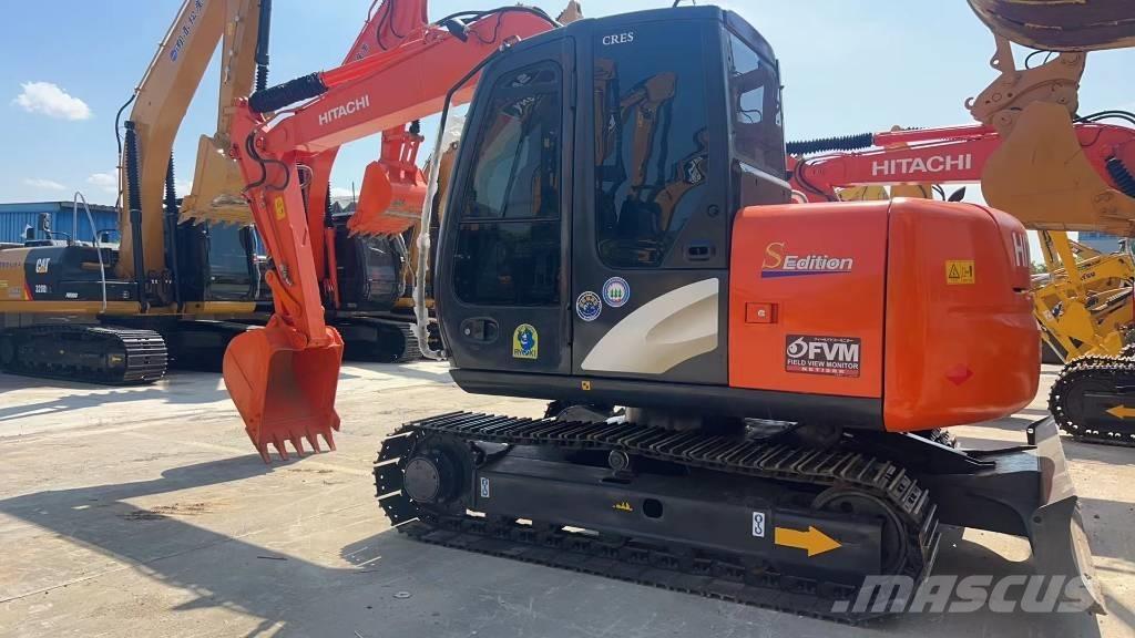 Hitachi ZX 70 小型挖掘机