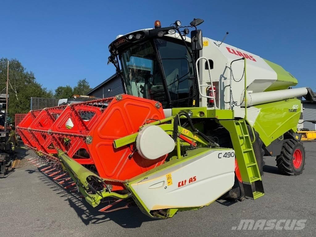 CLAAS Tucano 420 APS 联合收割机