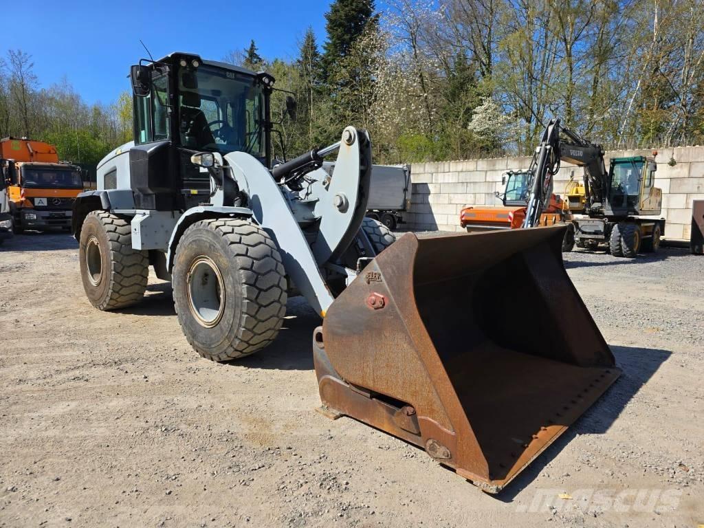 CAT 926M 轮式装载机