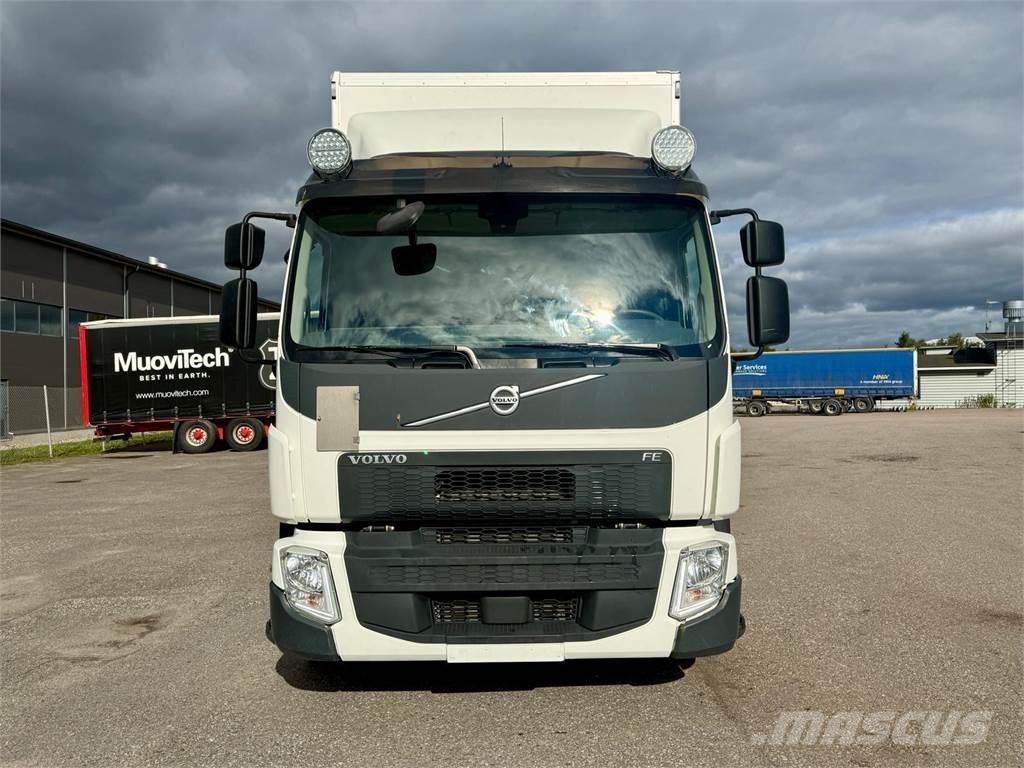 Volvo FE320 4x2 厢式货车