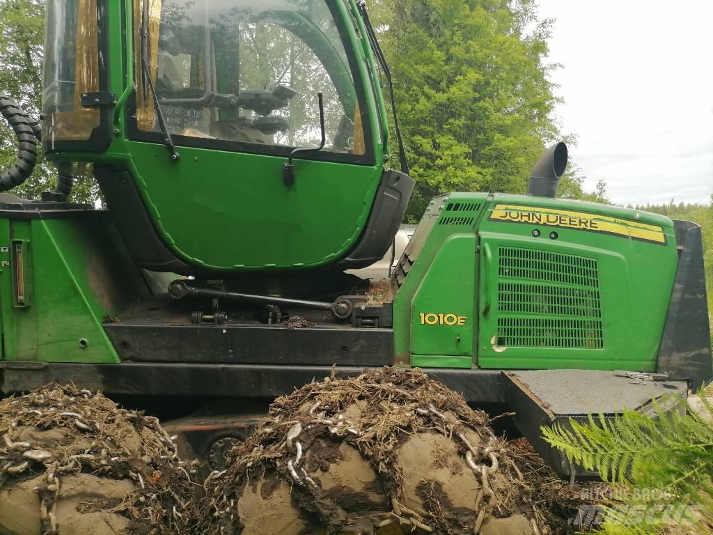 John Deere 1010 E 集运机