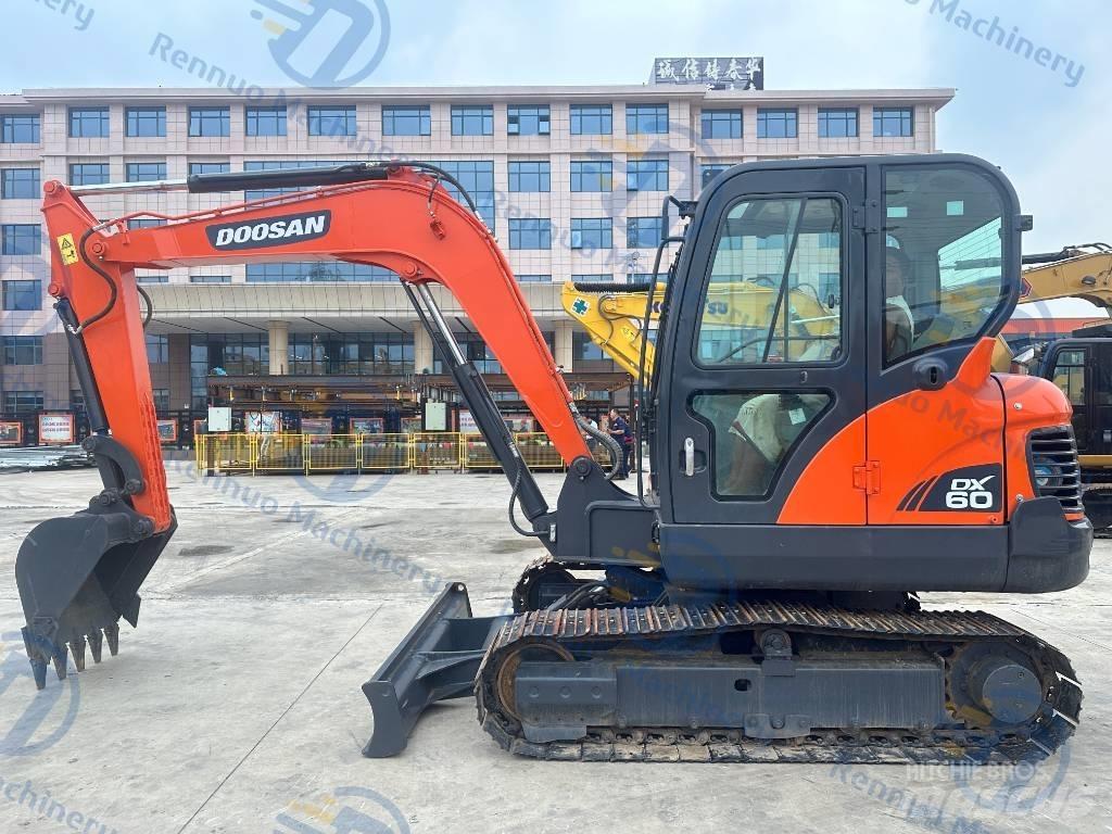 Doosan DX 60 小型挖掘机