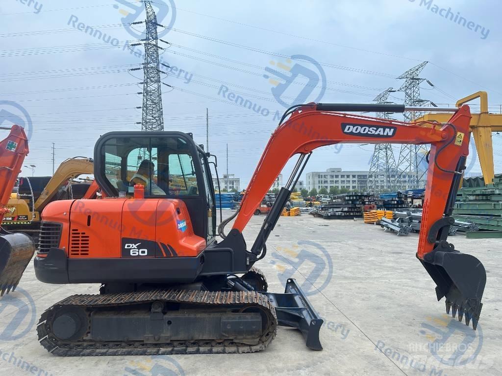 Doosan DX 60 小型挖掘机