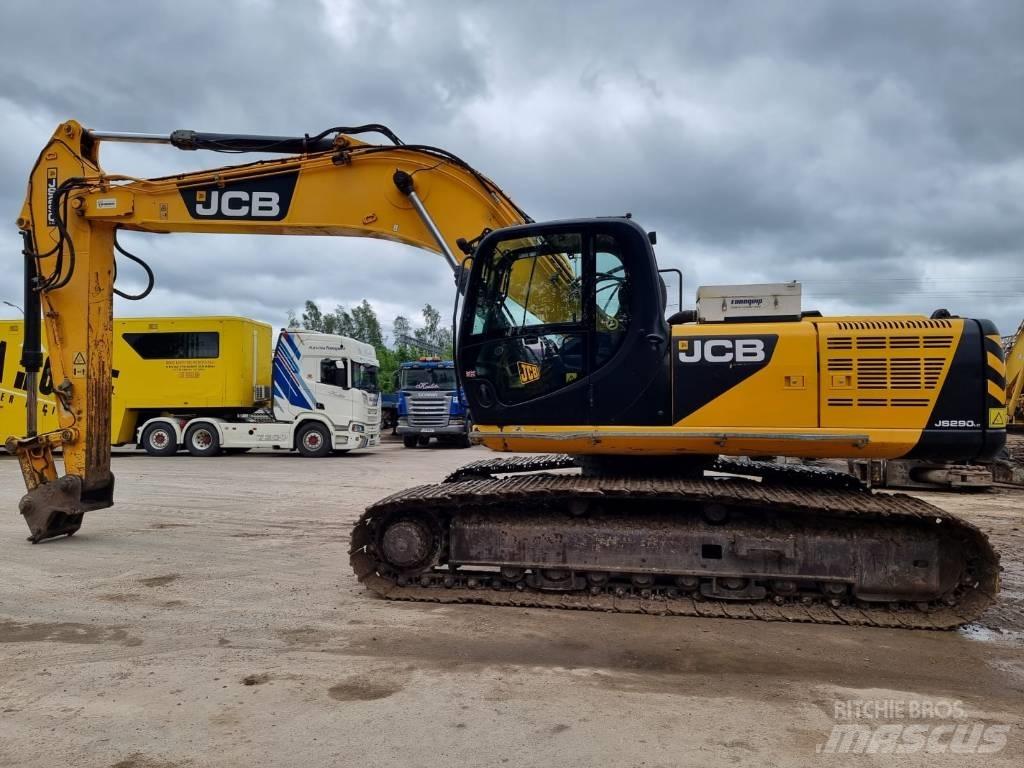 JCB JS 290 LC 履带挖掘机
