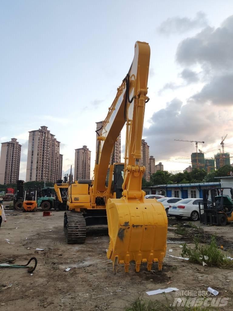 Komatsu PC 200-7 中型挖掘机