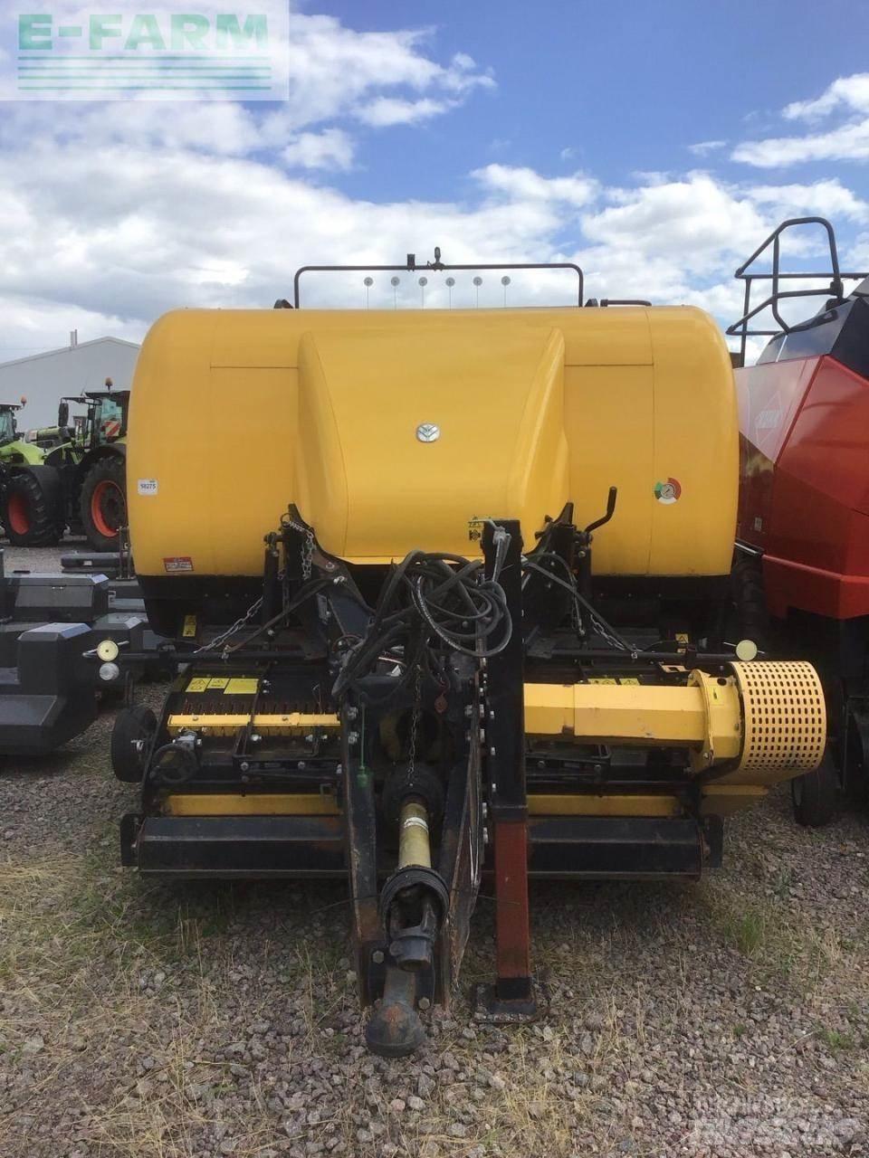 New Holland BB9080 方捆打捆机