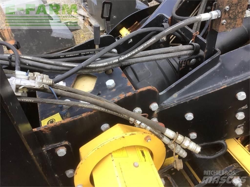 New Holland BB9080 方捆打捆机