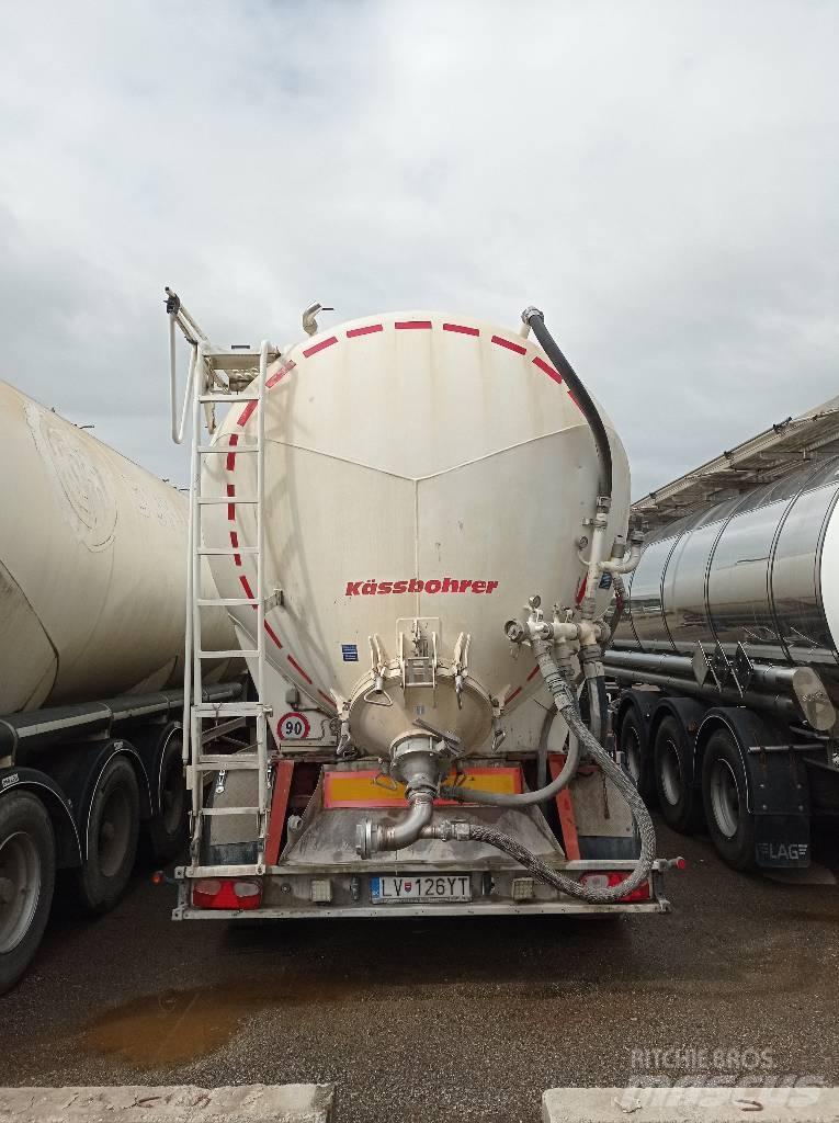 Kässbohrer Kippsilo 罐式拖车