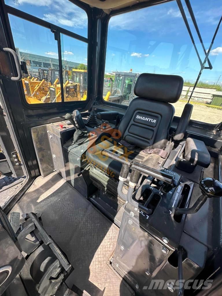 Shantui SD 22 F 履带式推土机