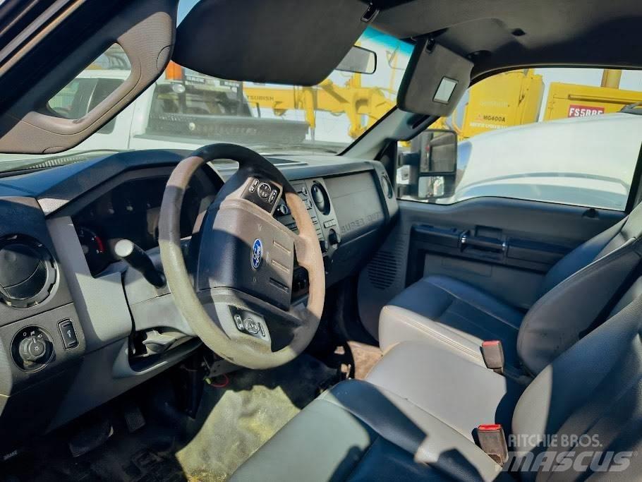 Ford F 550 皮卡车