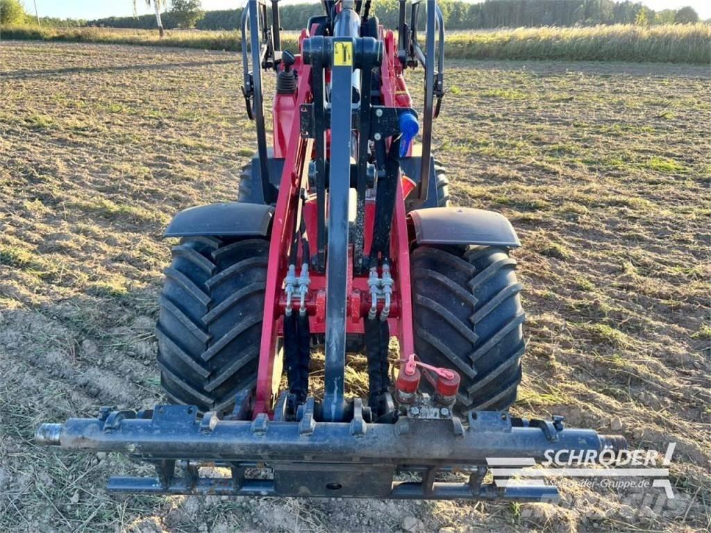 Schäffer 2630 小型装载机