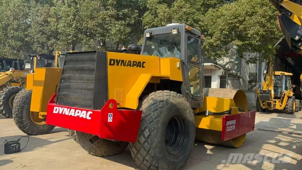 Dynapac CA 251 D 单轮压路机