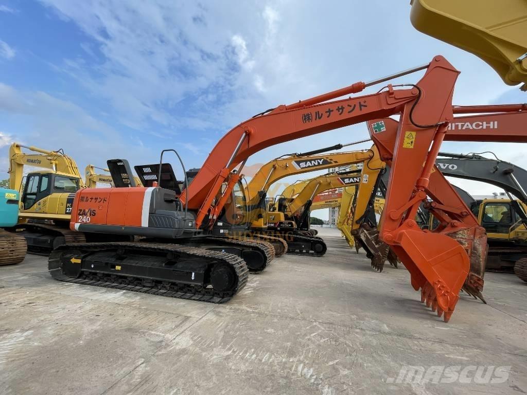 Hitachi ZX 240 履带挖掘机