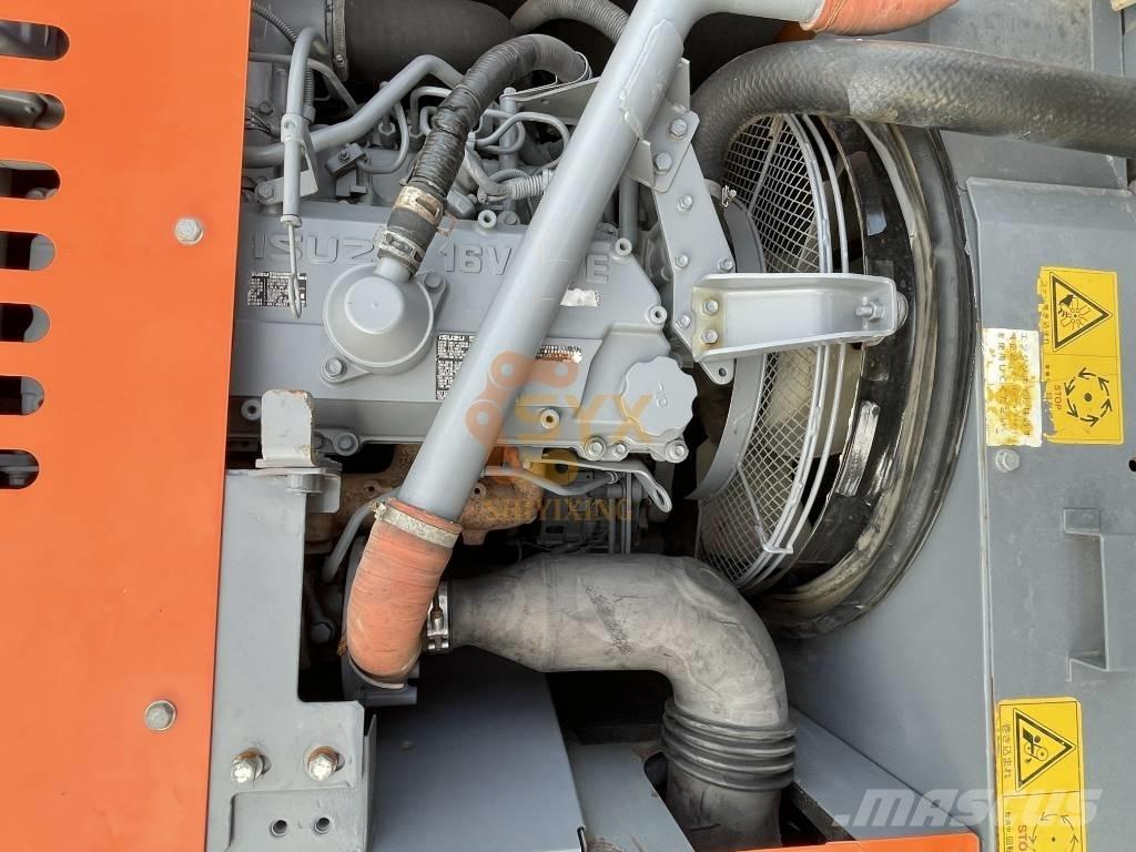 Hitachi ZX 240 履带挖掘机