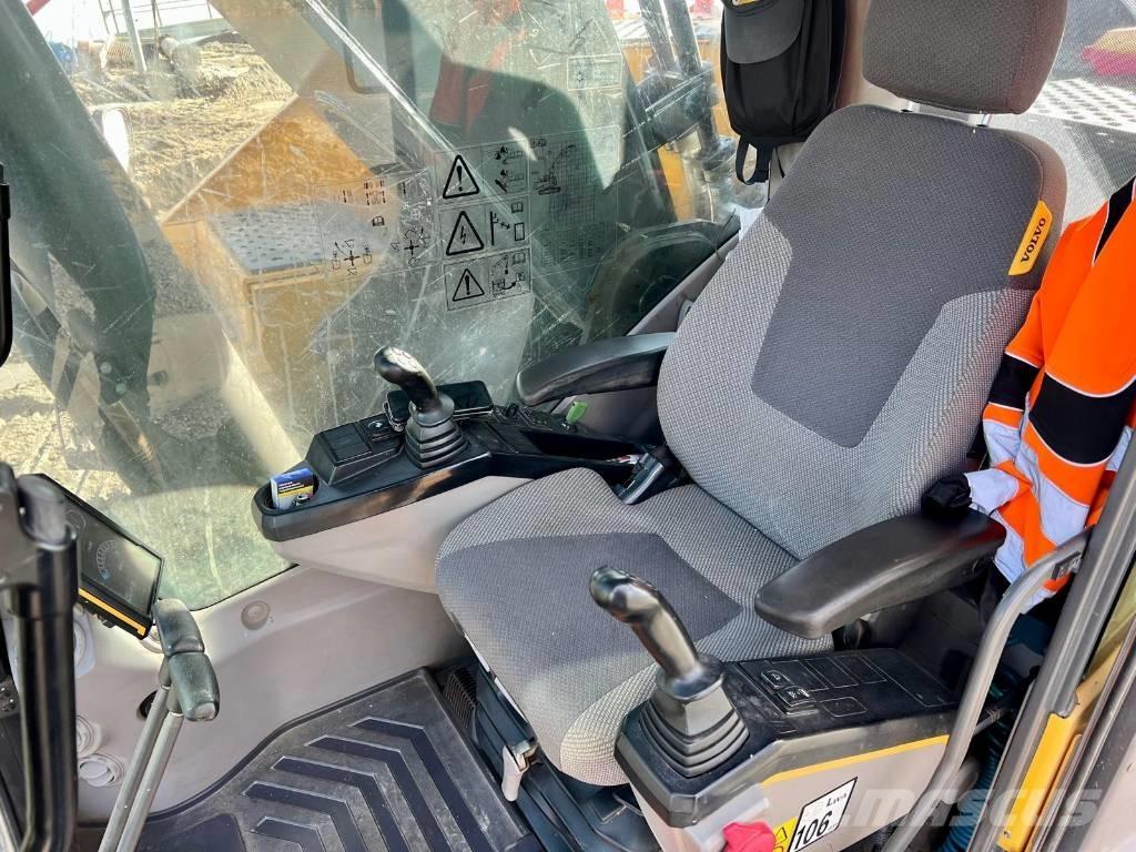 Volvo EC480 EL LONG 长臂挖掘机