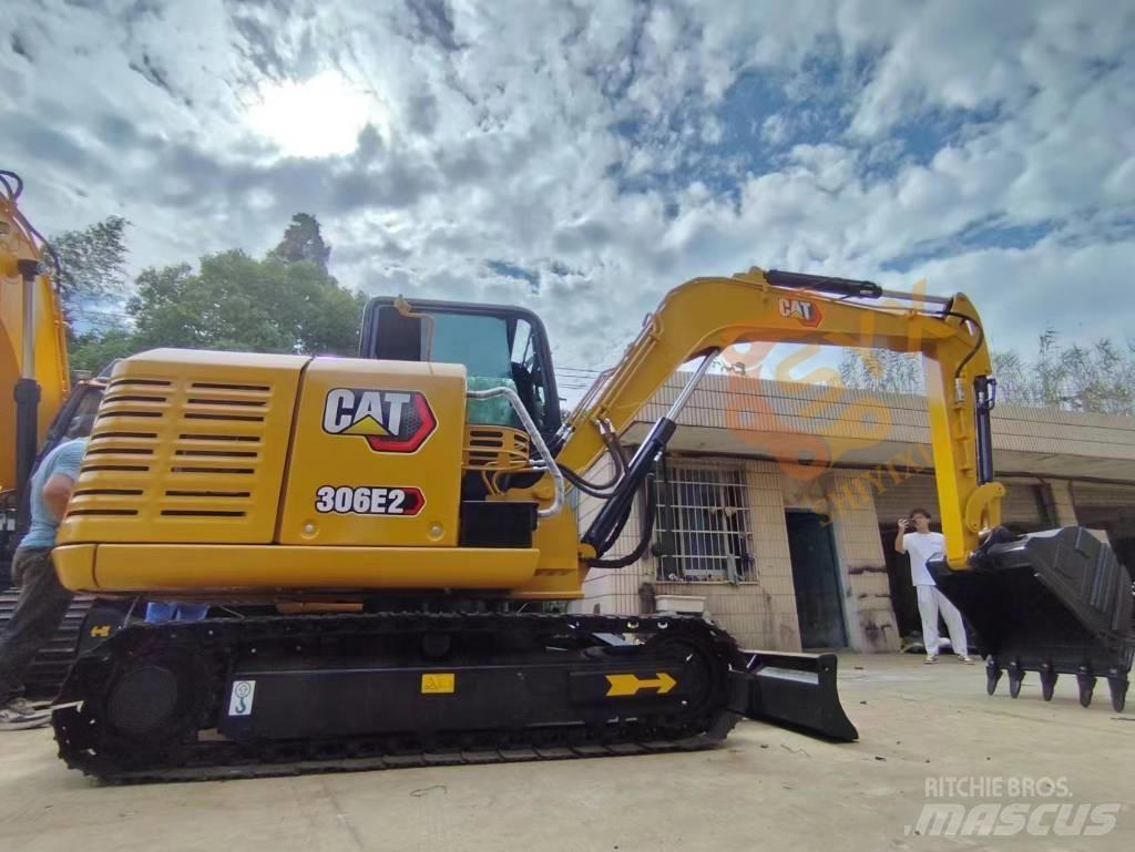 CAT 306 E2 小型挖掘机