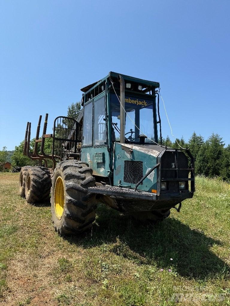 Timberjack 1010 集运机