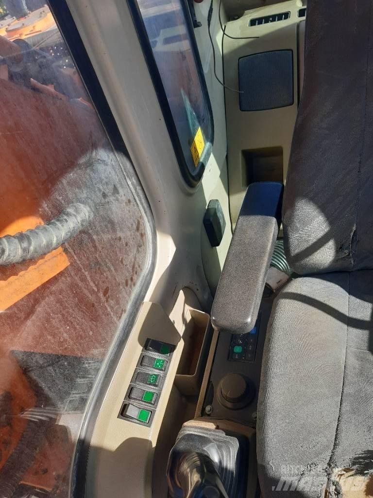 Daewoo DX340 LC V 履带挖掘机