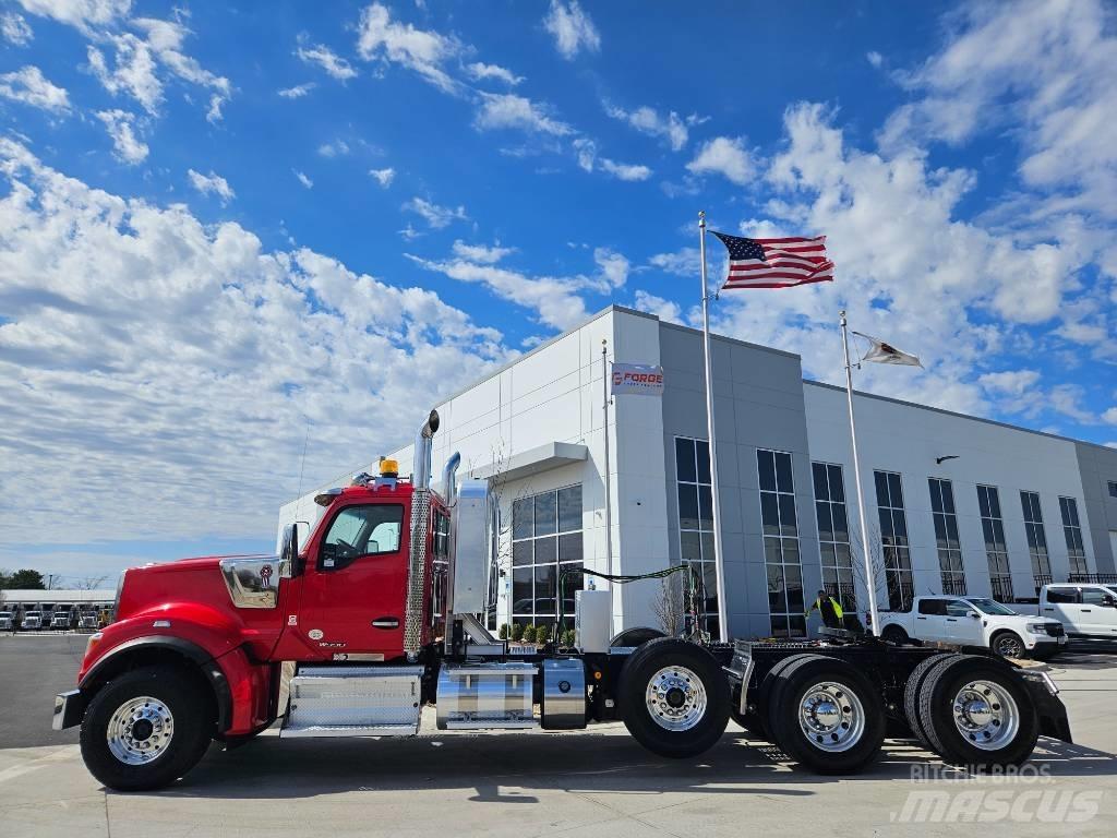 Kenworth W 990 牵引车