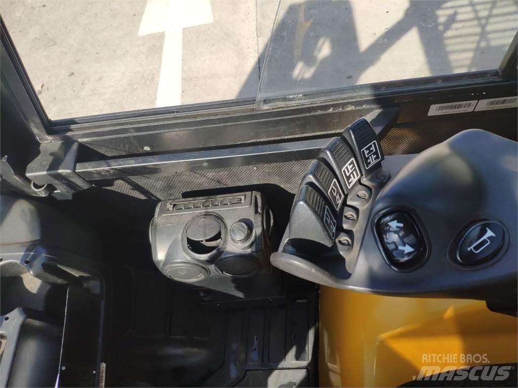 Yale GLP30VX 天然气叉车
