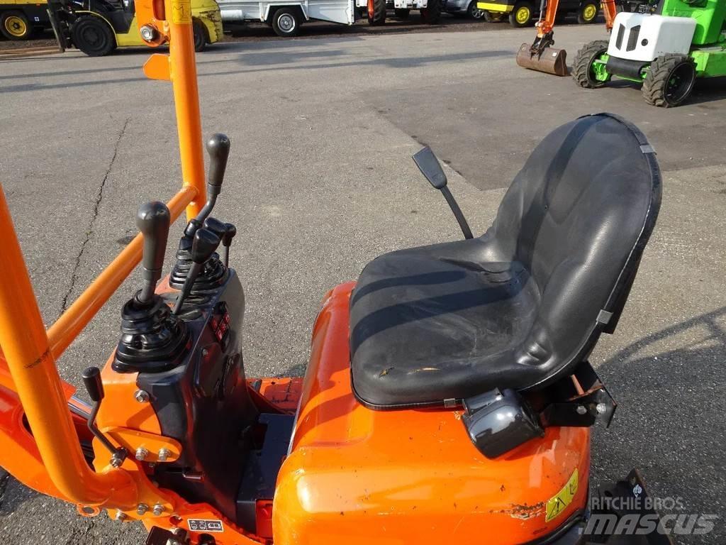 Kubota U10-3 小型挖掘机