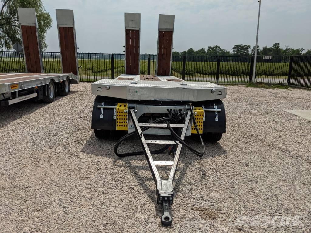  Scorpion SCR3 低平板半挂车