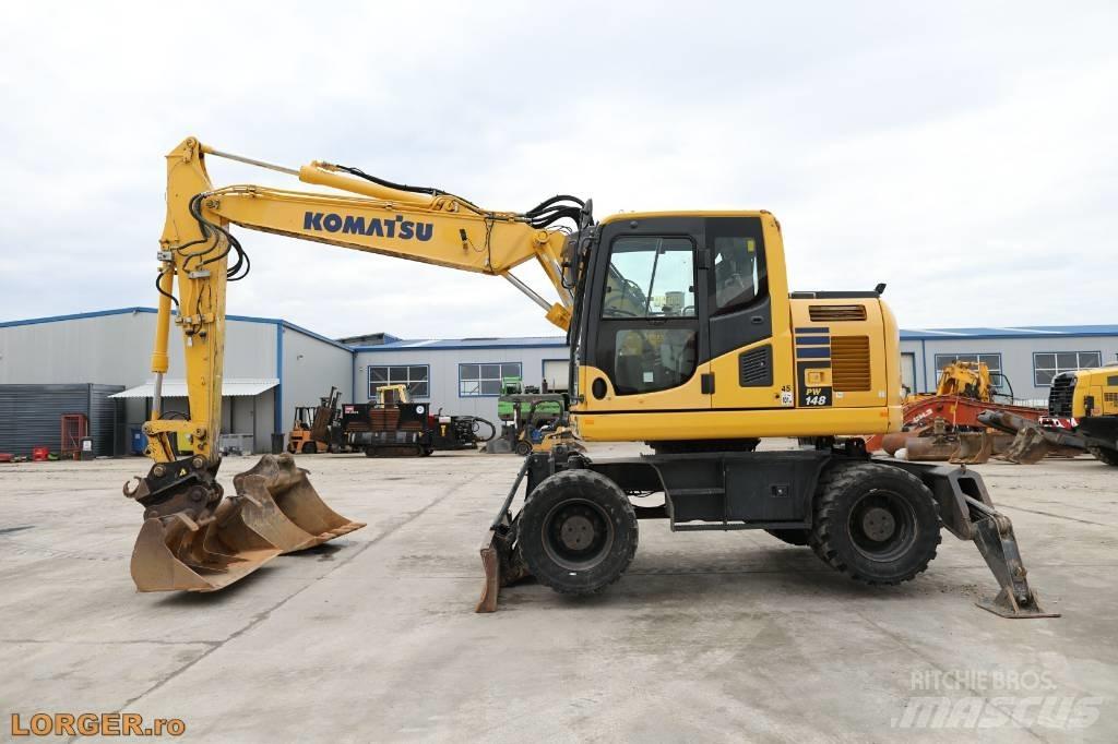 Komatsu PW 148-10 轮式挖掘机