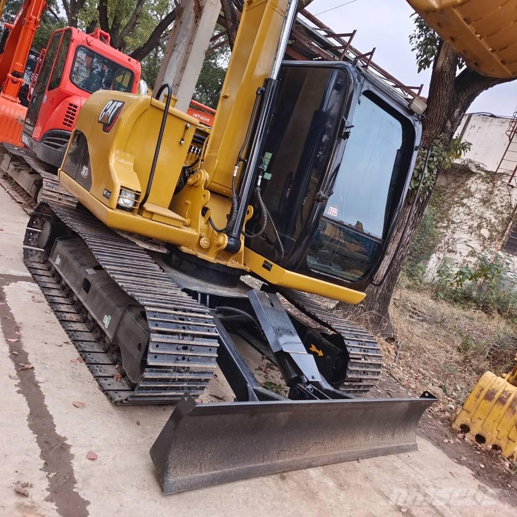 CAT 307D 中型挖掘机
