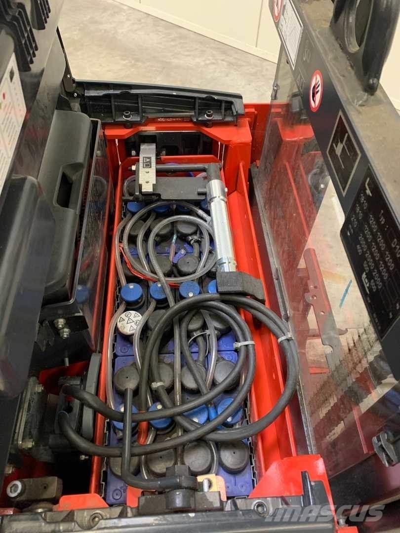 Linde D10 行走式堆垛机