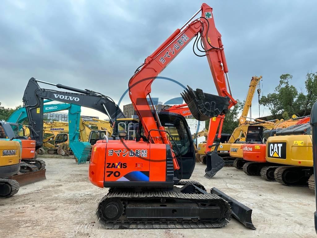 Hitachi ZX 70 小型挖掘机