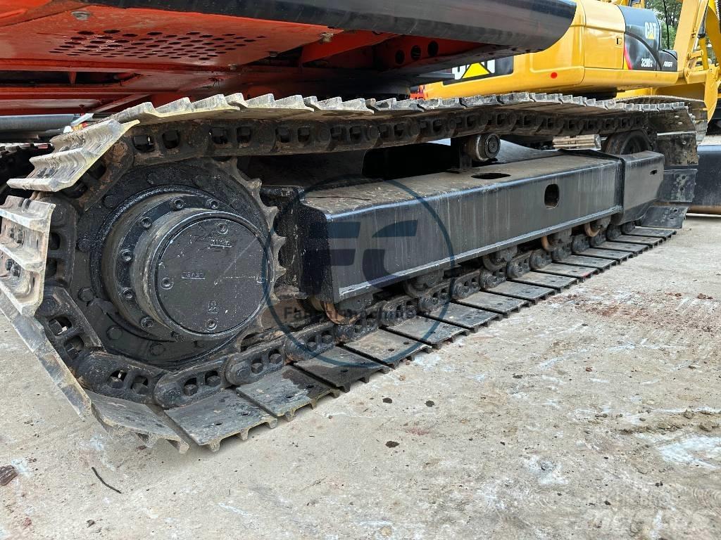 Hitachi ZX 70 小型挖掘机
