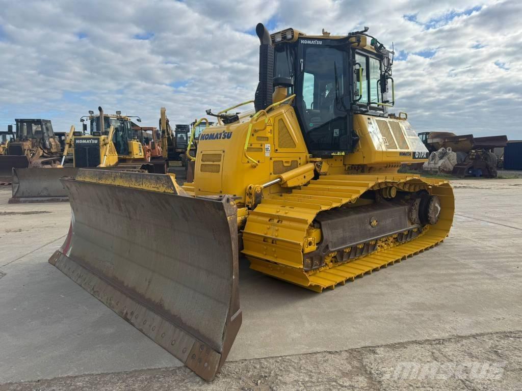 Komatsu D61PX-24 履带式推土机