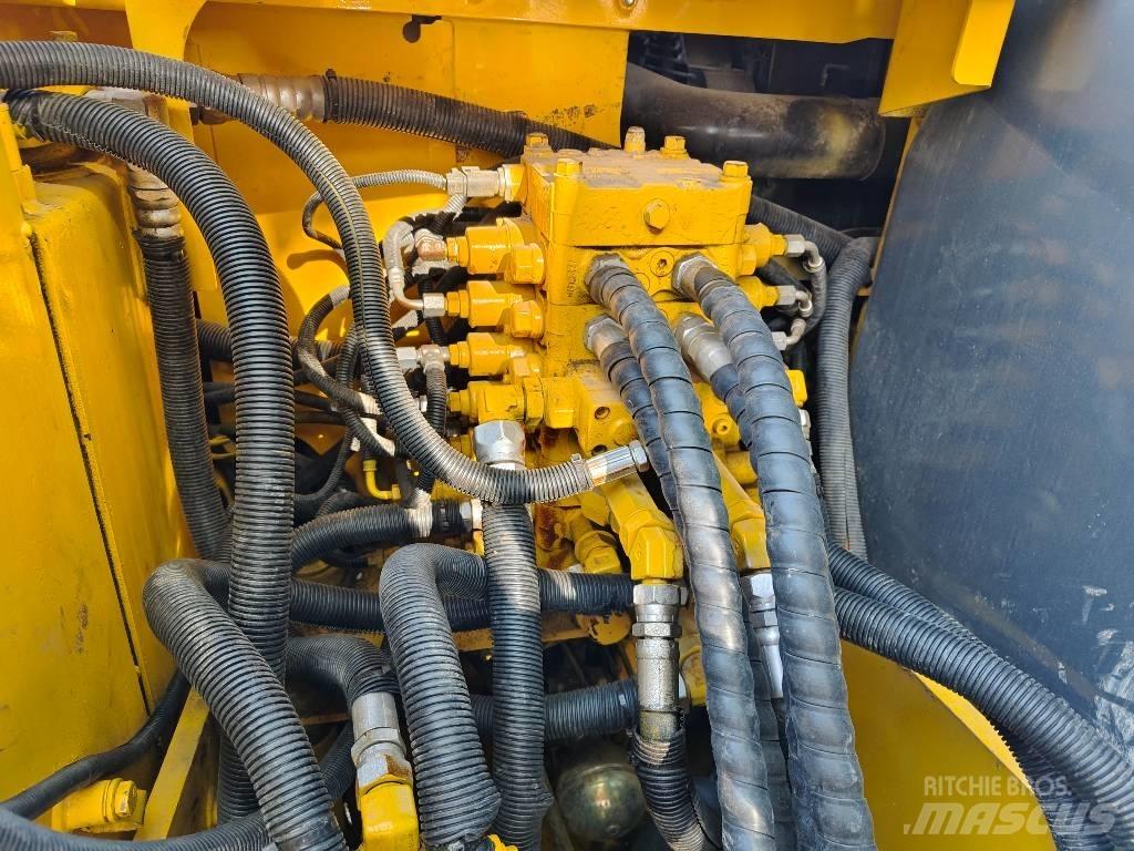 Komatsu PC 130-7 履带挖掘机