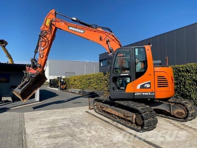 Doosan DX140 LCR-5 履带挖掘机