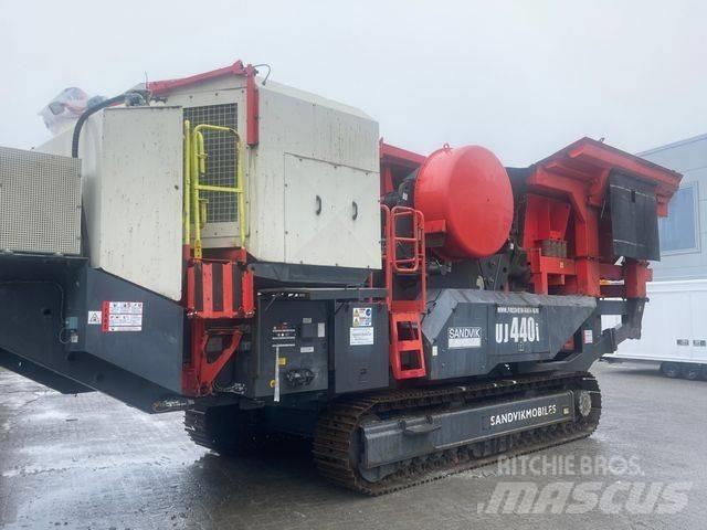 Sandvik UJ440i 移动式破碎机