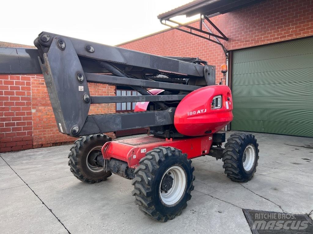 Manitou 180 ATJ E3 曲臂高空工作平台