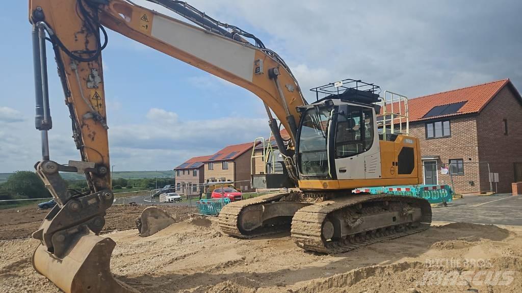 Liebherr R 922 LC 履带挖掘机