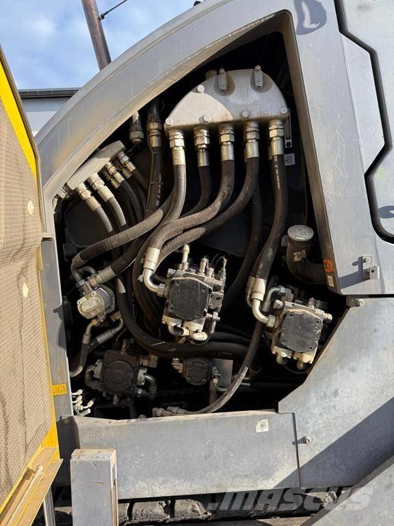 Dynapac SD 2500 CS 沥青摊铺机